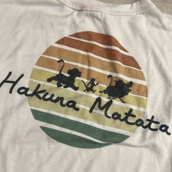 Disney Girl’s Lion King Hakuna Matata T-shirt - Picture 2 of 3
